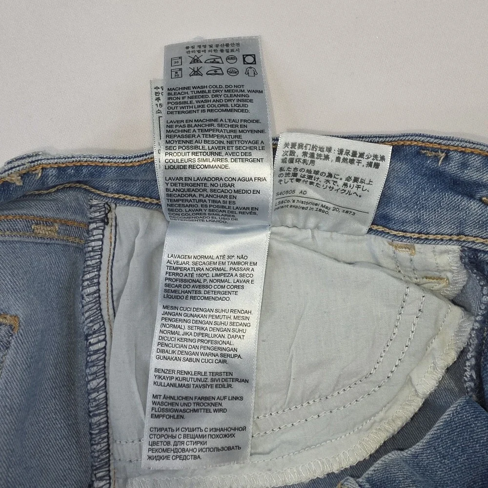 Levi's 711 Skinny Jeans Womens 27x30 Light Wash Stretch Denim Mid Rise